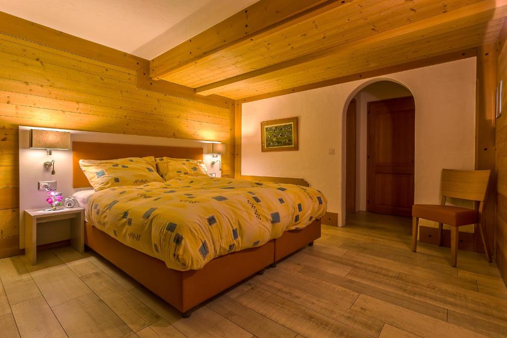 Studios Bellevue room 4